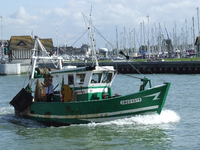 Honfleur Fishboat.JPG